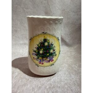 Mikasa Christmas Morning Bone China Vase B2040 Holiday Tree Japan Scalloped